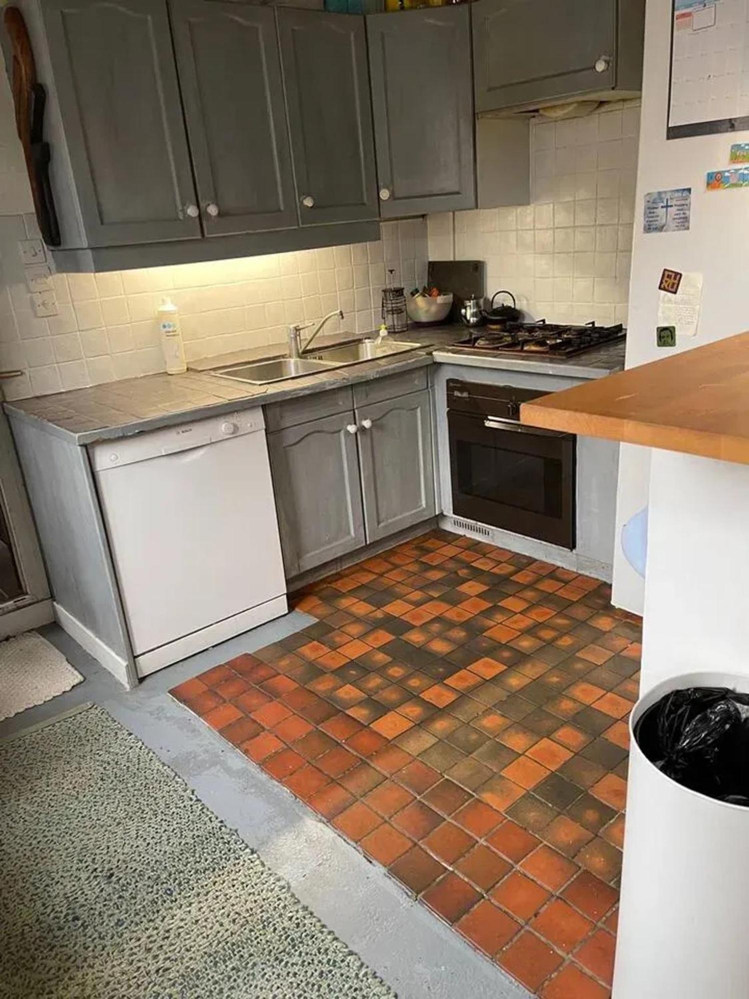 Moderne Proche De Notre Dame De 93 M² + Jardin *